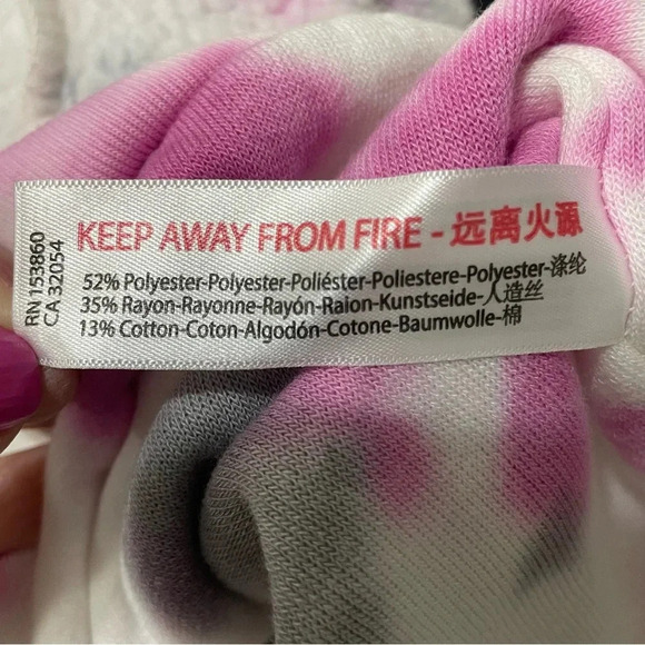 Free People Kelly Washed Tie Dye Sweatshirt Pink Grey Fuzzy Size Medium NWT - Picture 6 of 8